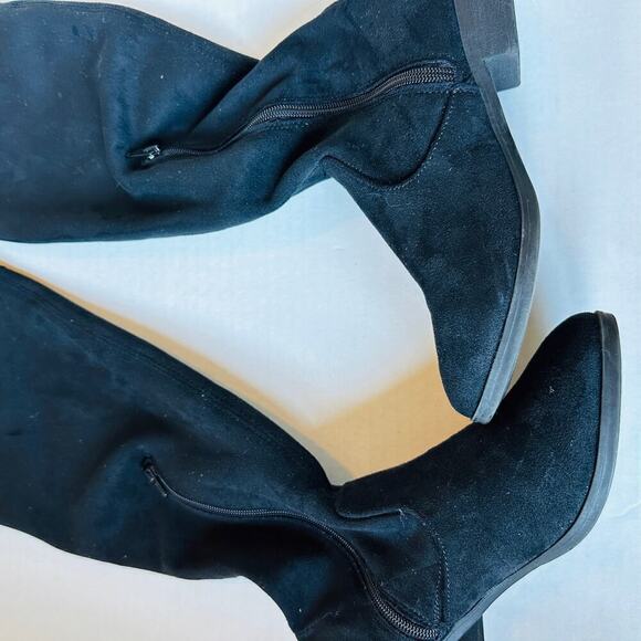 Time and Tru Women's Black Knee-High Boots, Size 6 Stylish Faux Suede - Picture 5 of 9